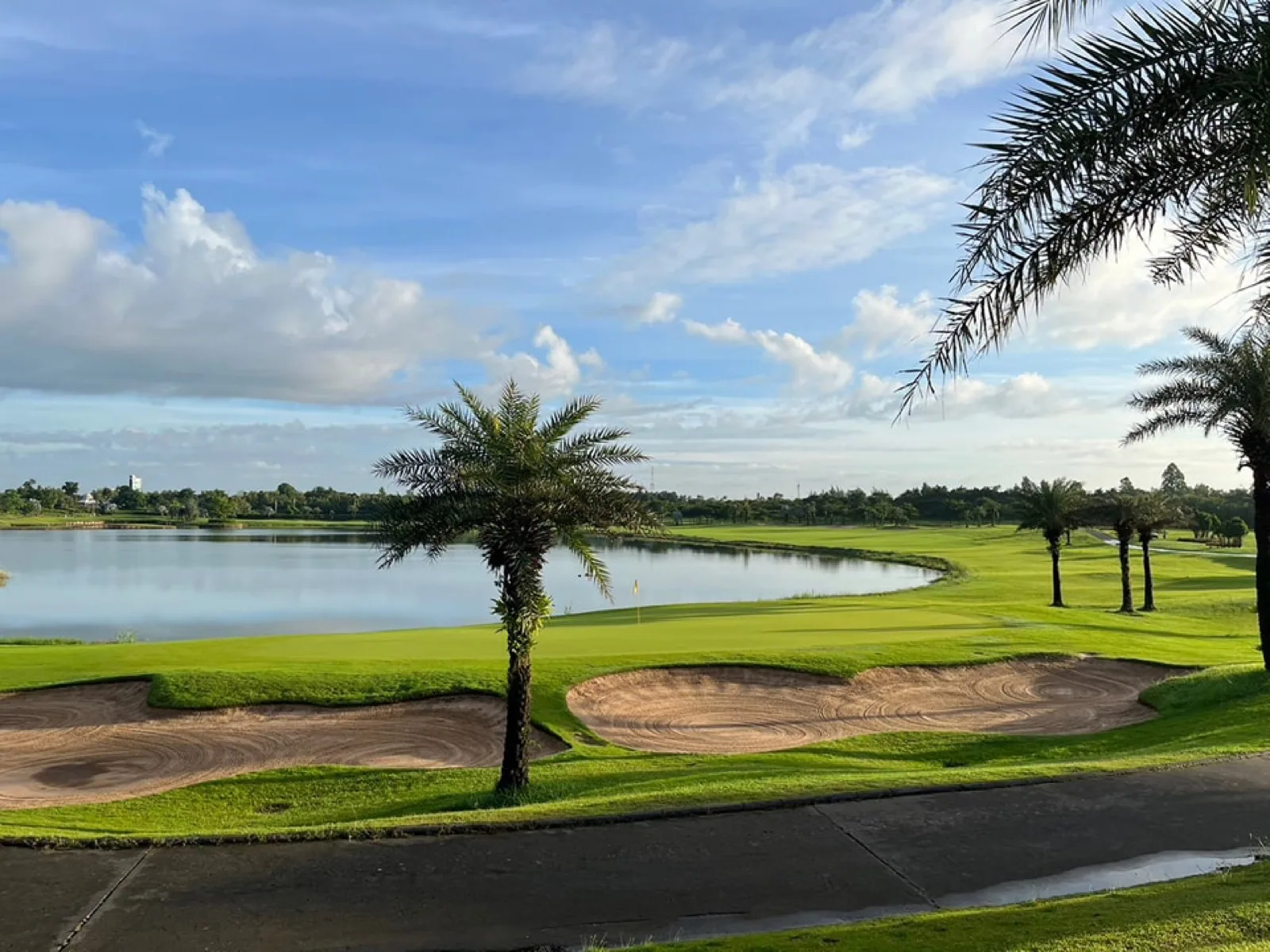 Royal Gems Golf City